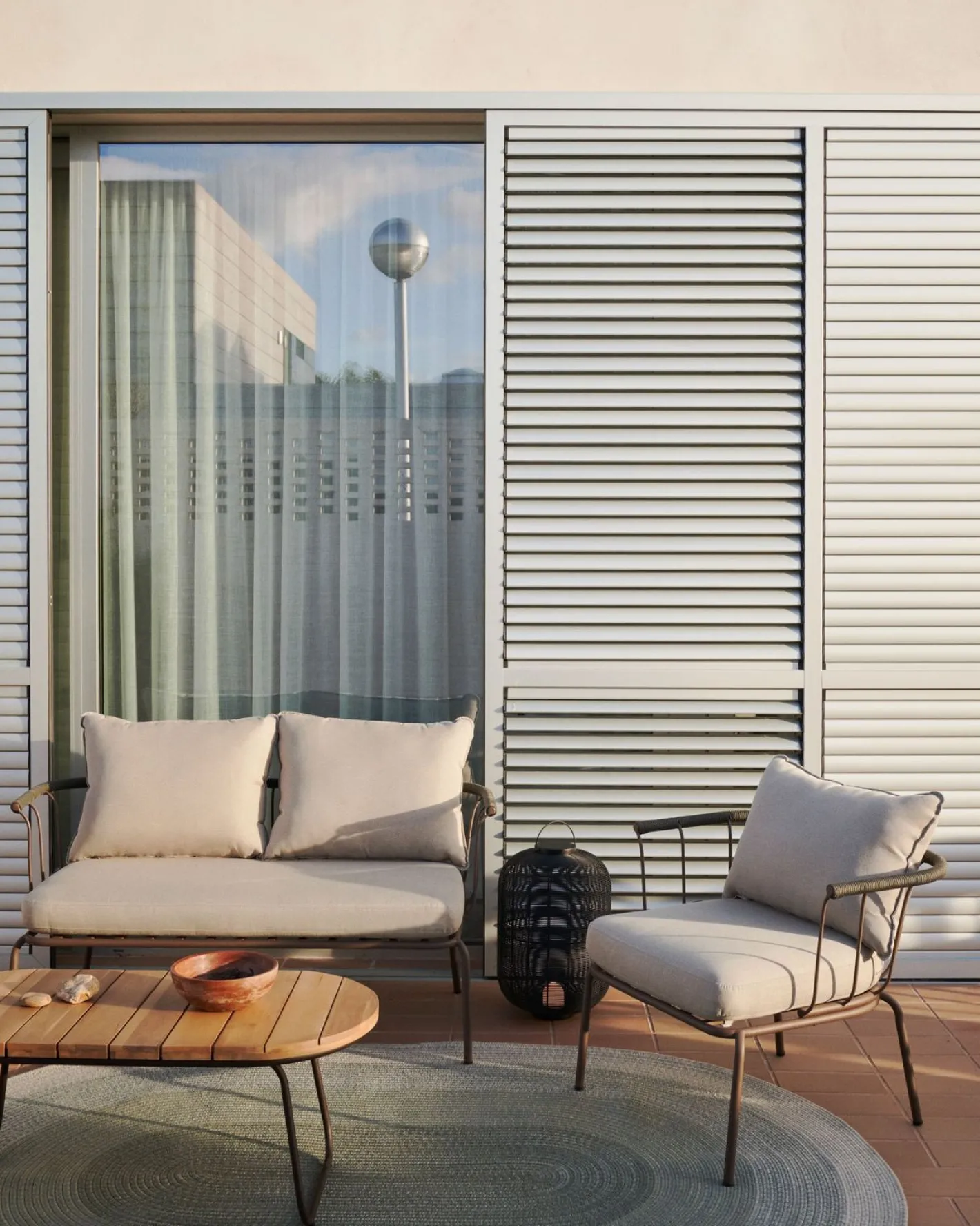 Outlet Kave Home Salguer Tuinbank Groen, Naturel