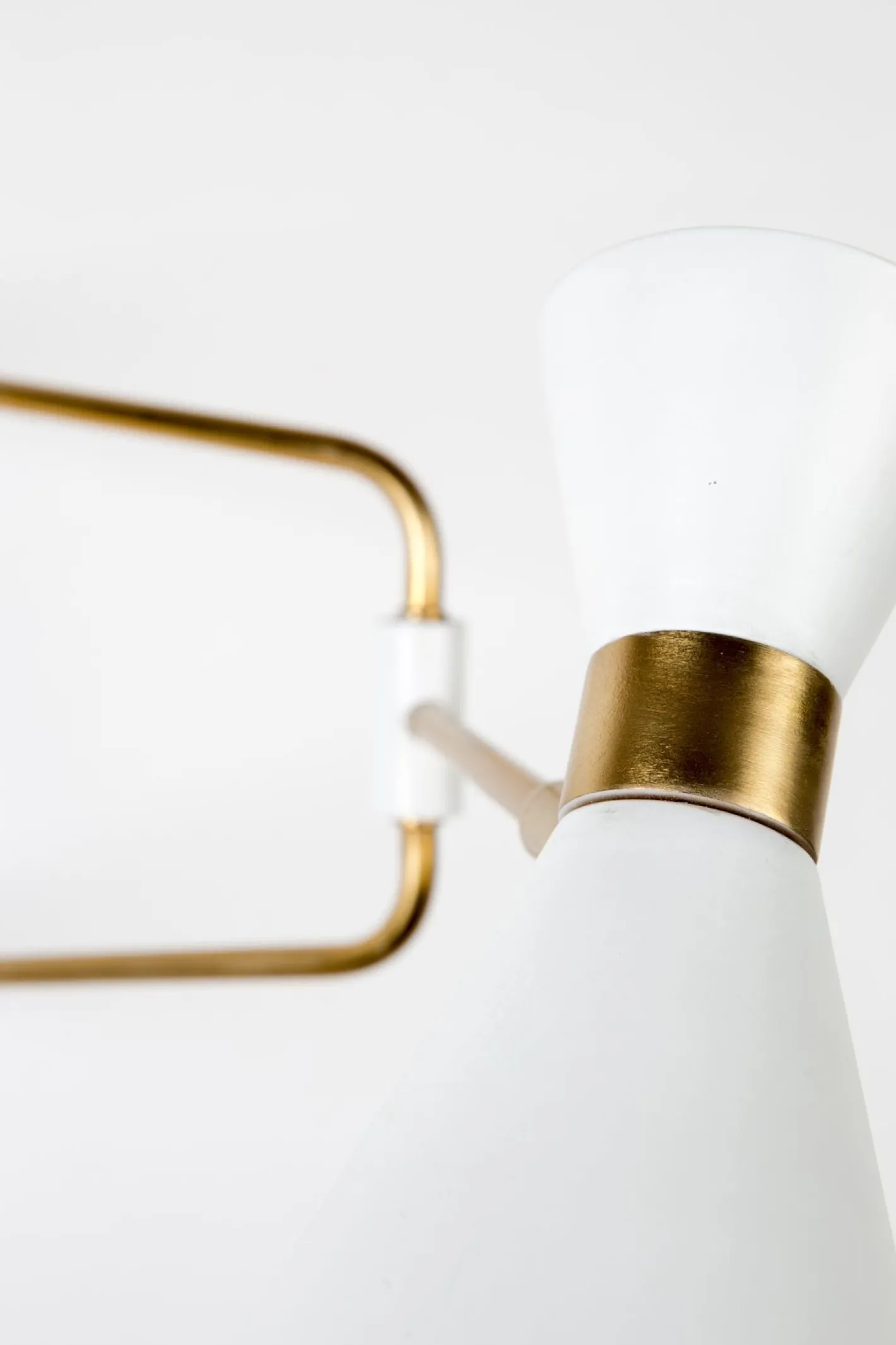 Hot Zuiver Shady Wandlamp White