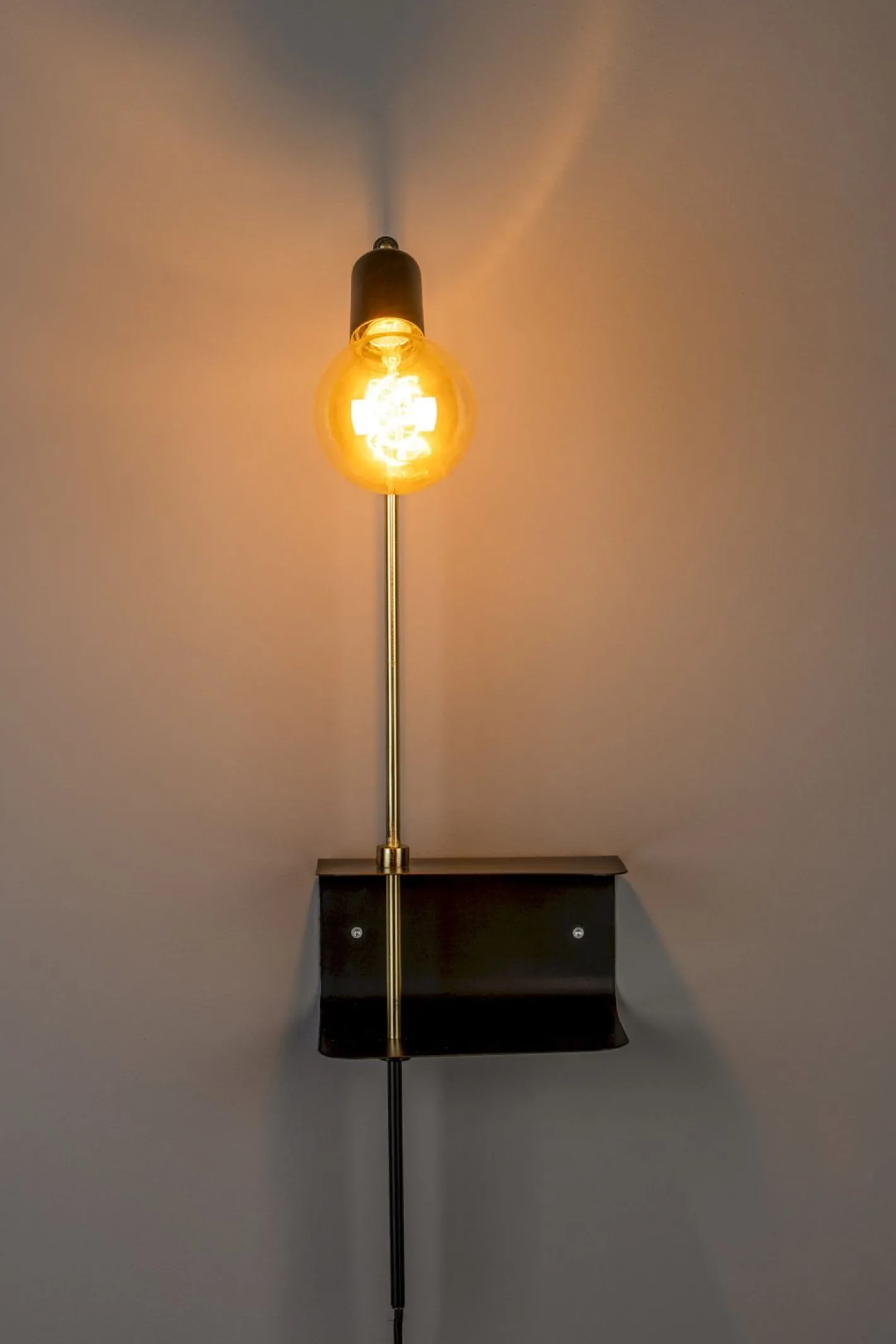 Online Dutchbone Shaw Wandlamp Black
