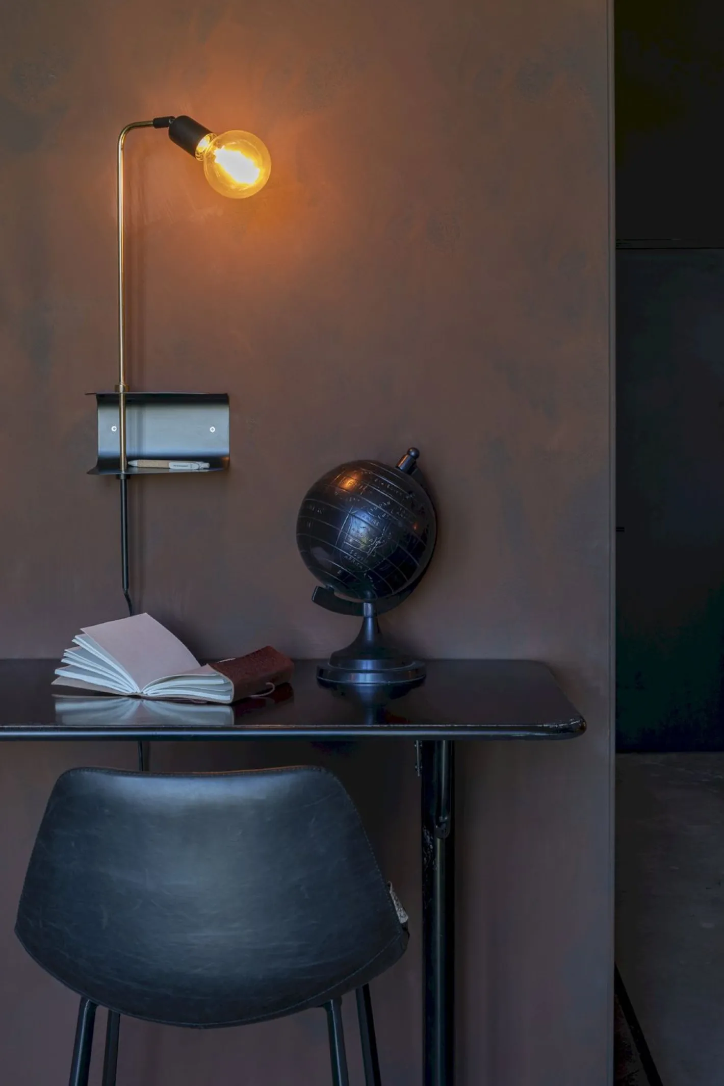 Online Dutchbone Shaw Wandlamp Black