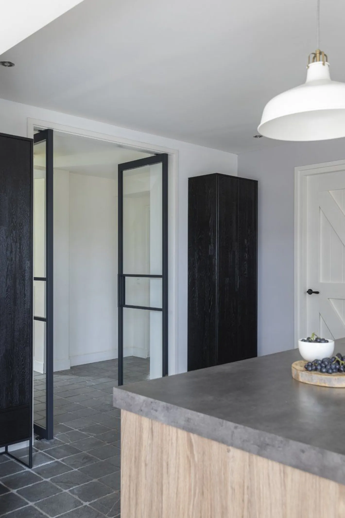 Discount WOOOD Silas Hoge Opbergkast Black Night