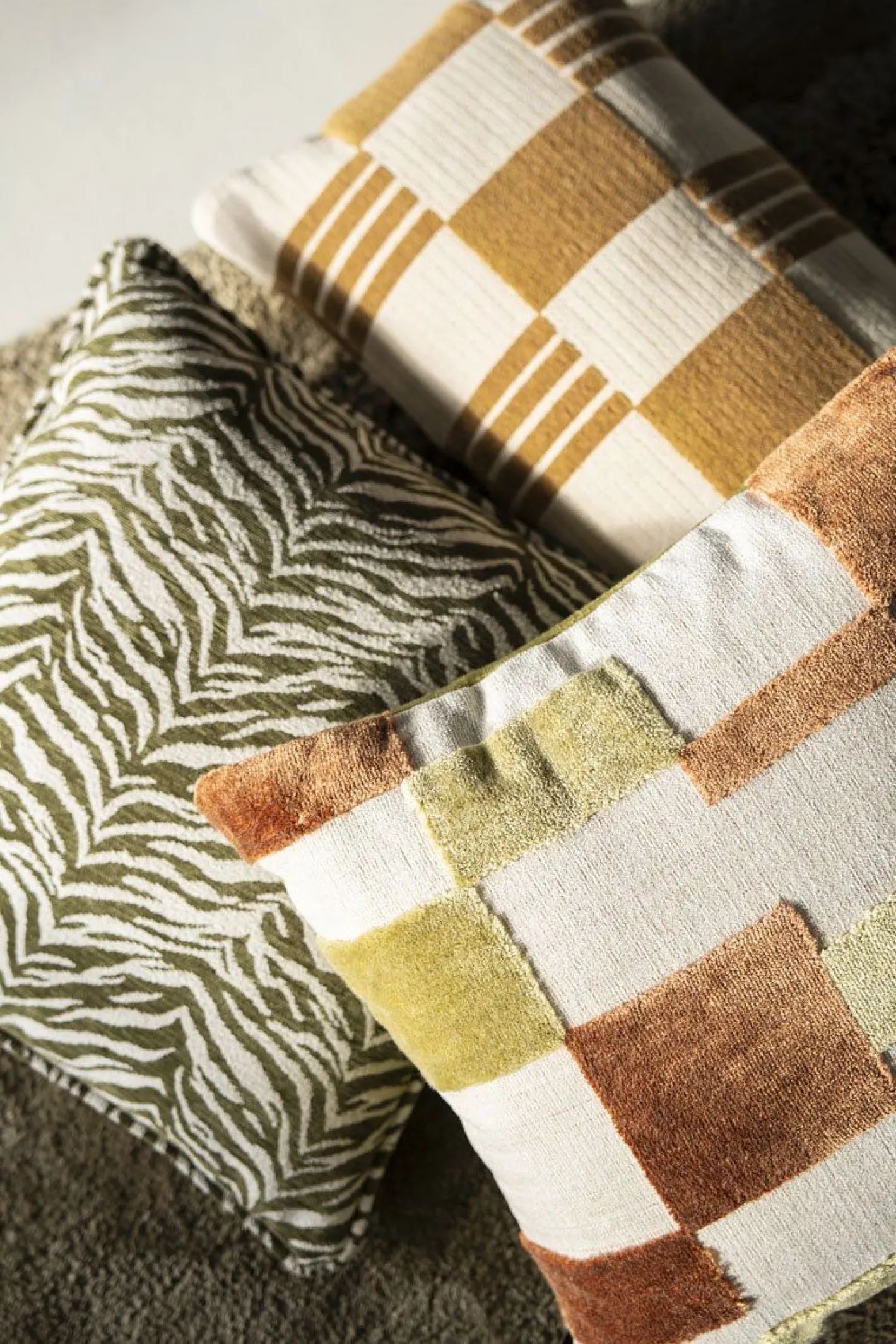 Outlet By Boo Twist Rechthoekig Kussen Mustard