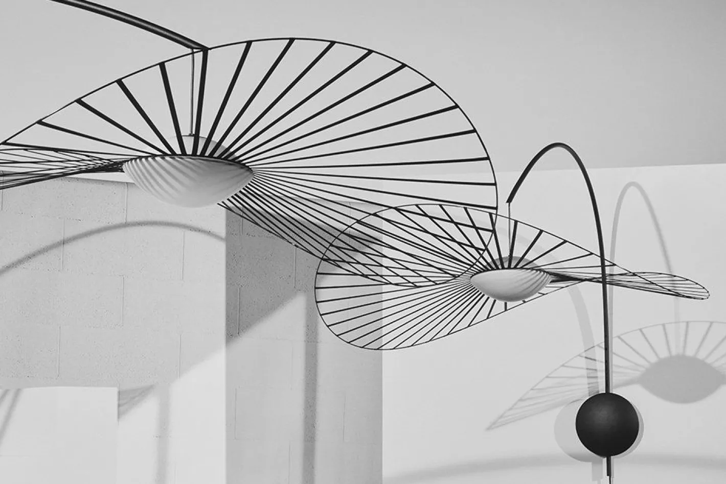 Best Petite Friture Vertigo Nova Wandlamp Zwart