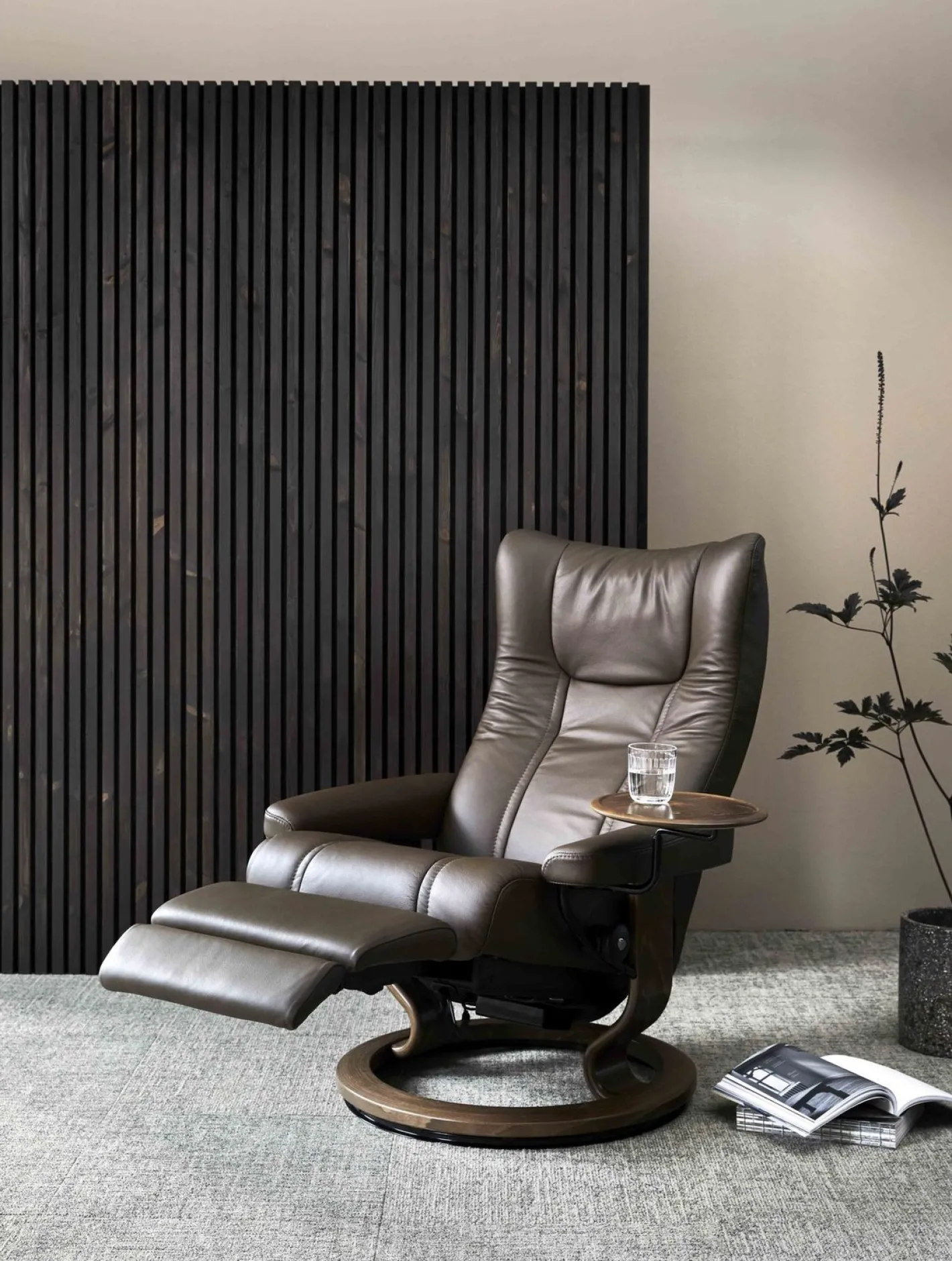 Stressless Wing Relaxfauteuil + Hocker Zwart