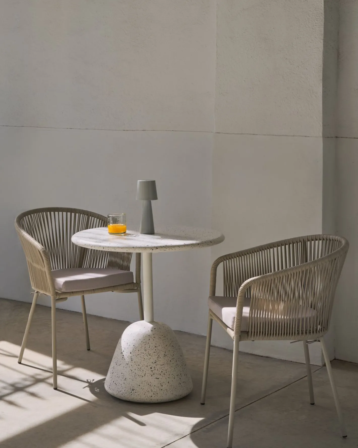 Outlet Kave Home Yanet Tuinstoel Ecru